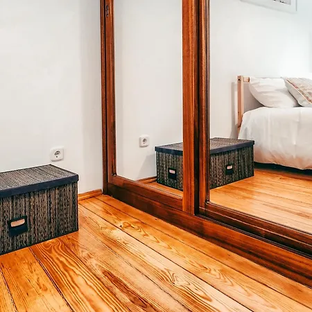 Apolónia Train Spot *